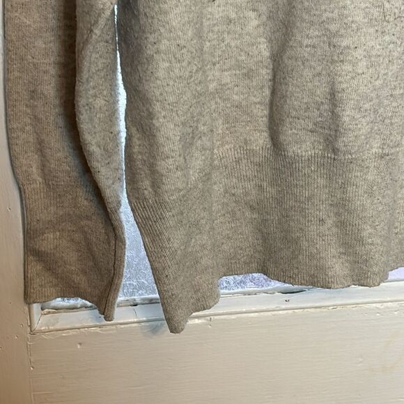 A New Day Women’s Cream Colored Pullover Knit V Neck Sweater Size Large - Picture 3 of 5